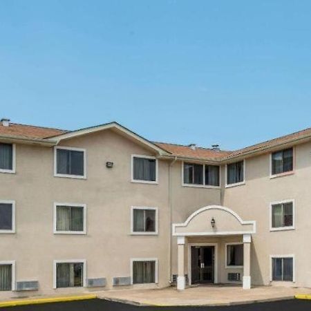 Quality Inn & Suites 地球城 外观 照片